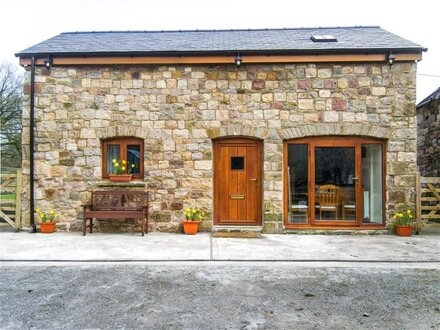Beudy Bach Barn