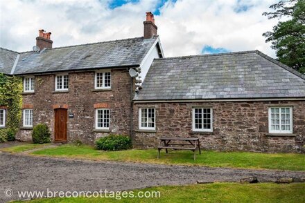 Charlottes Cottage