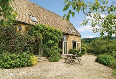 Buckland Wood Barn