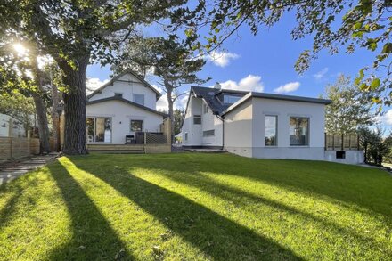 Anglesey Bay House