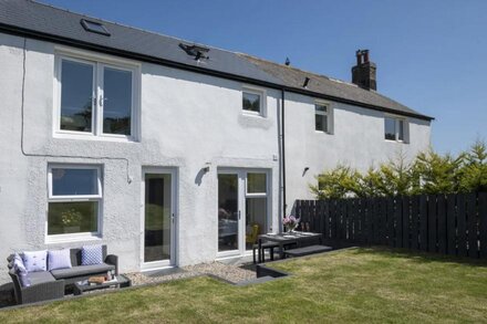 Bamburgh View Cottage