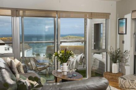 6 The Point, Pentire