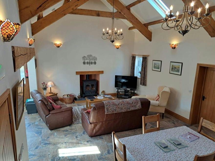 Hirwaun Cottage