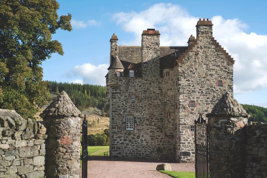 Ogilvie Castle