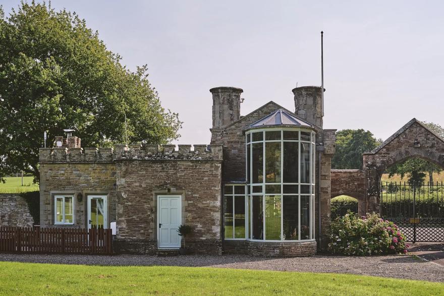 Victoria Lodge