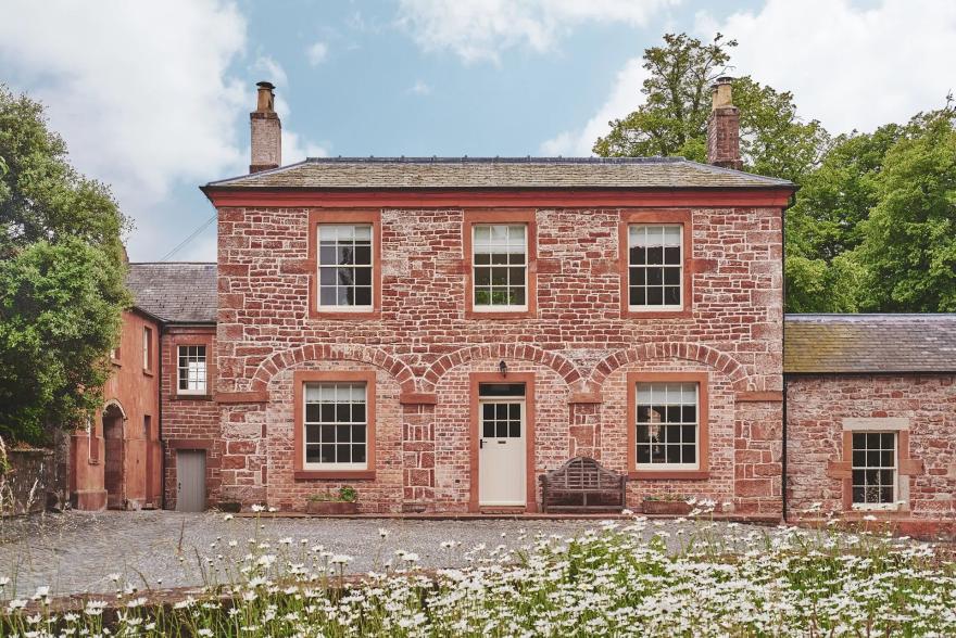 Coach House