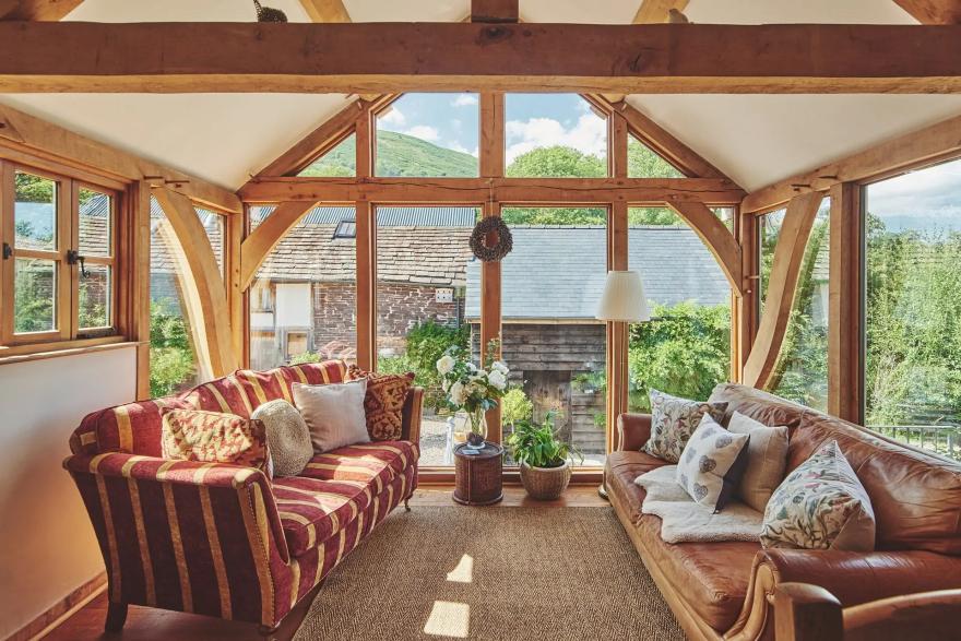 Ridge Farmhouse