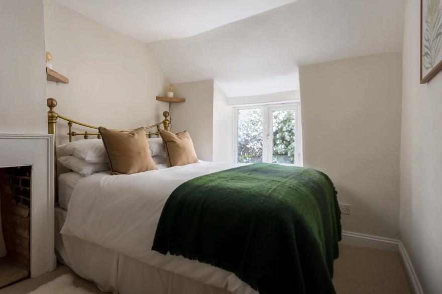 Upper Cottage