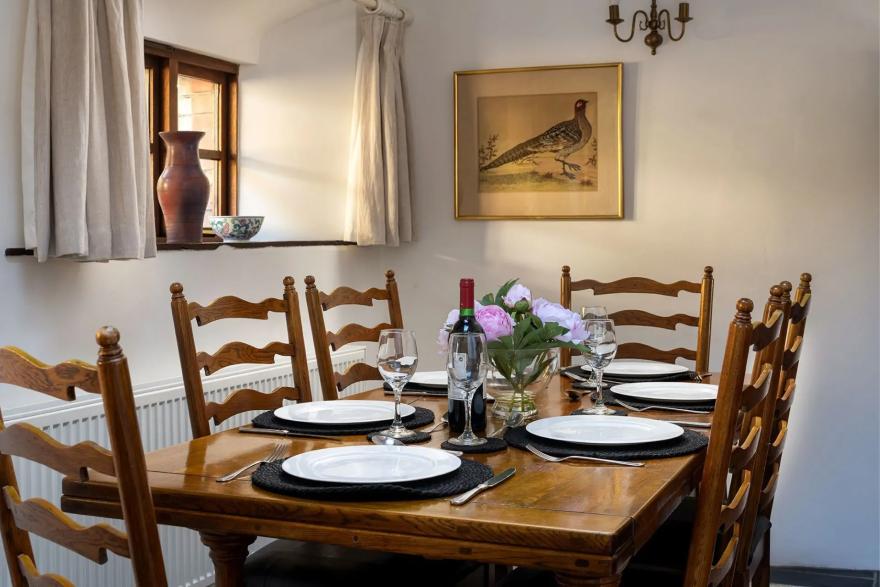 Honey Buzzard Farmhouse