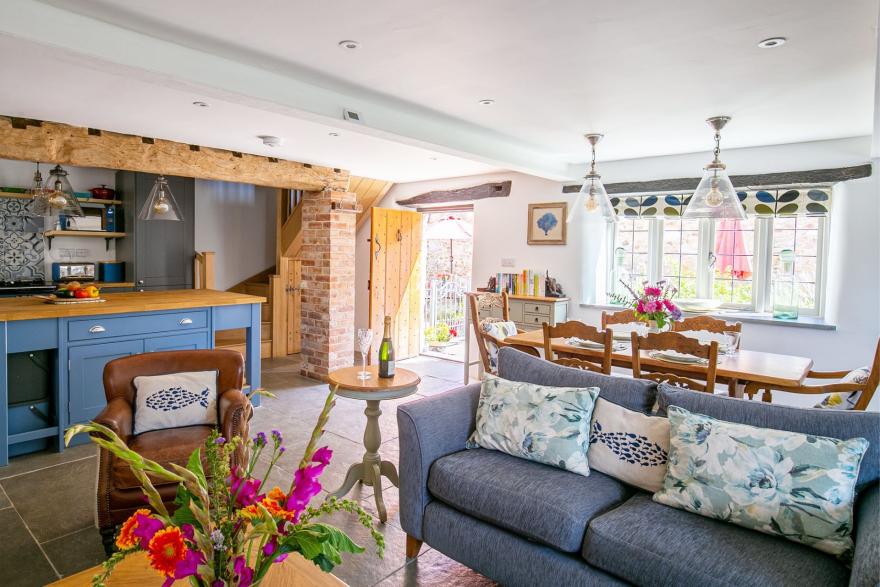 Honey Cottage