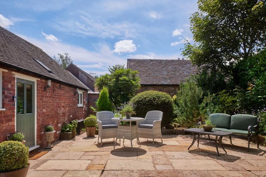 Hollington Barns