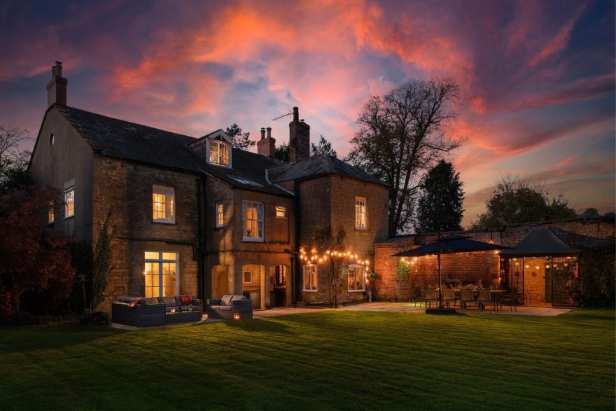 Flax Manor