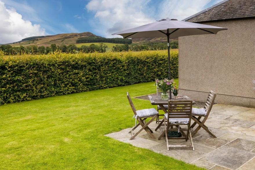 Hill View Cottage