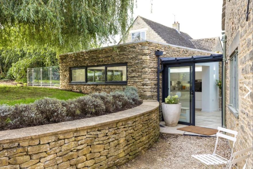 Willow Cottage