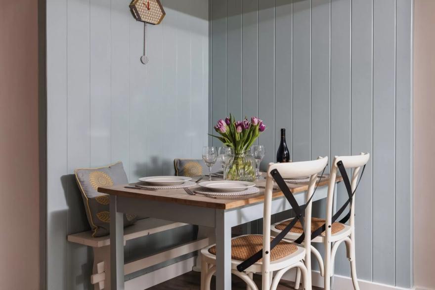 Honeysuckle Cottage