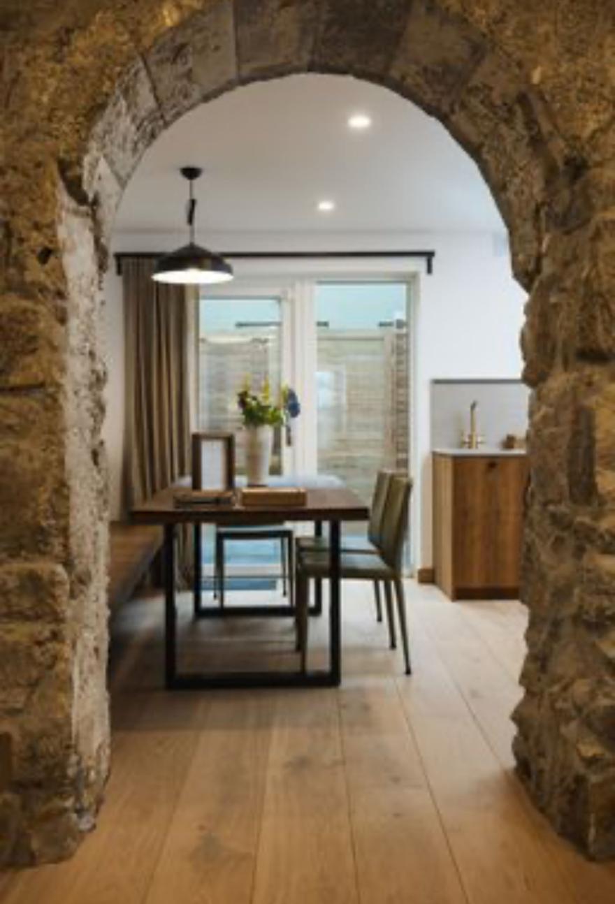 Weaver’s Cottage