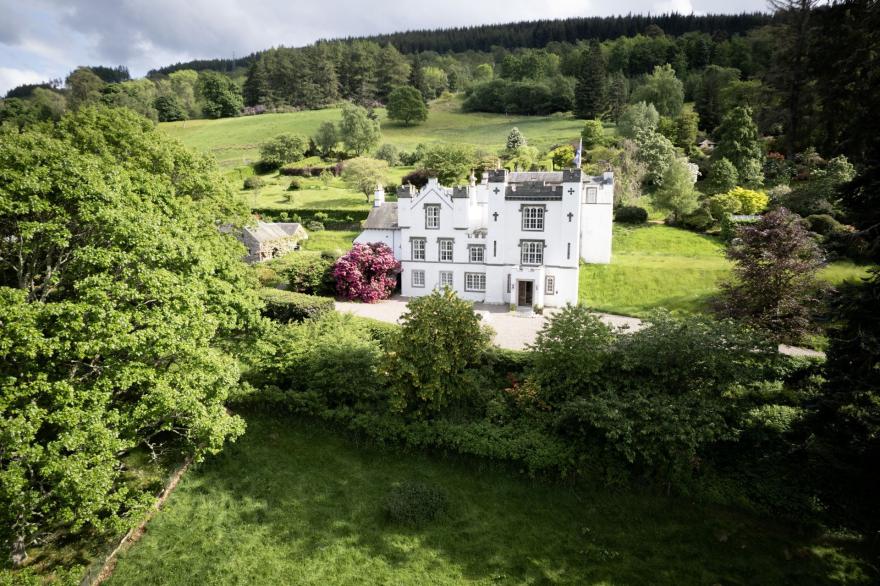 Aberfeldy House