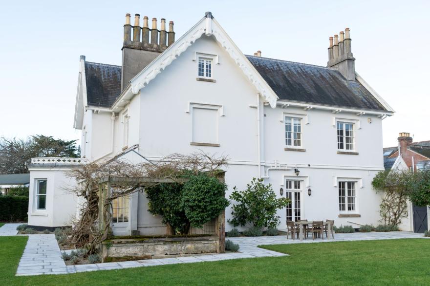 White Exeter House